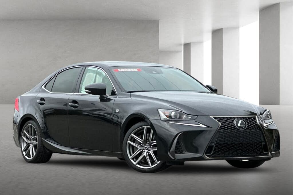 2018 LEXUS IS