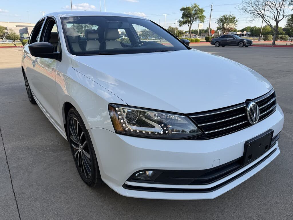 2016 VOLKSWAGEN Jetta