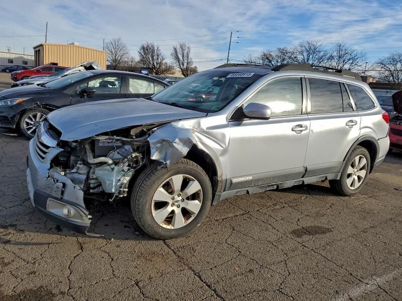 2012 SUBARU Outback
