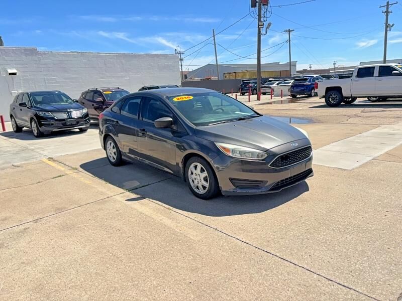 2016 FORD Focus