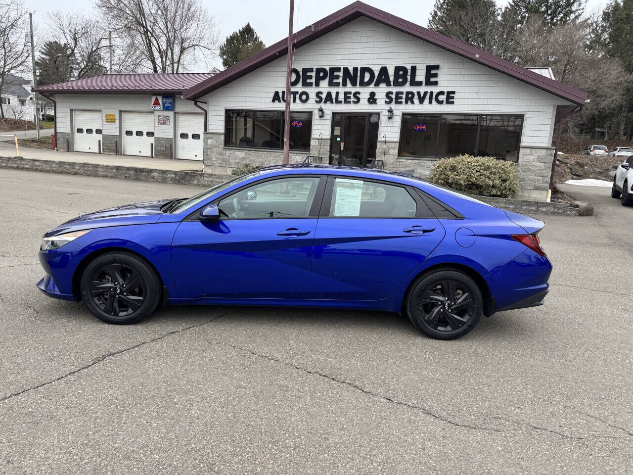 2023 HYUNDAI Elantra