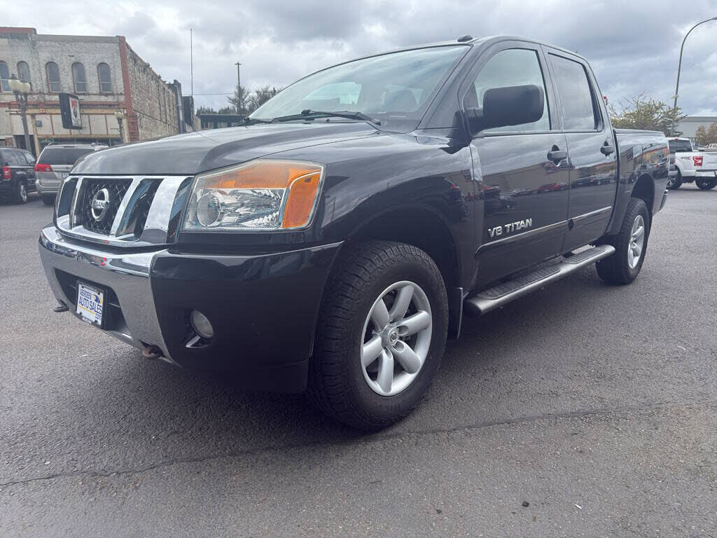 2013 NISSAN Titan