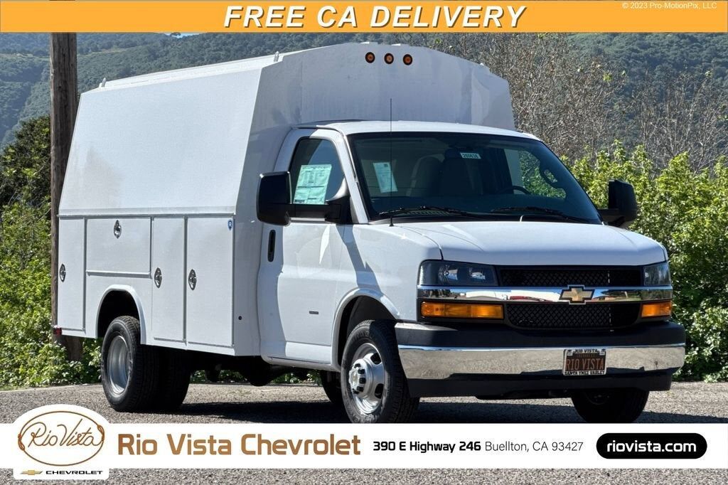 2026 CHEVROLET Express