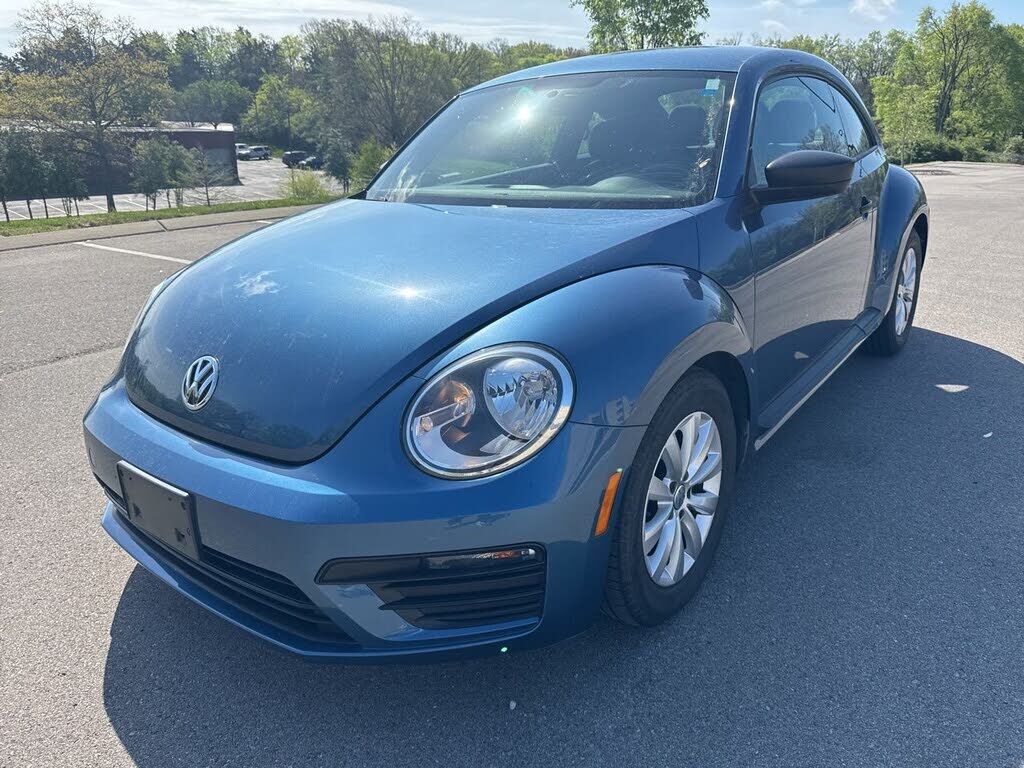 2018 VOLKSWAGEN Beetle