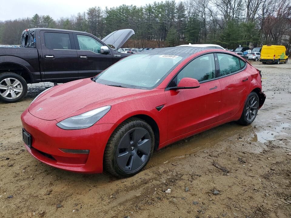 2022 TESLA Model 3
