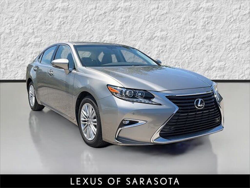 2016 LEXUS ES