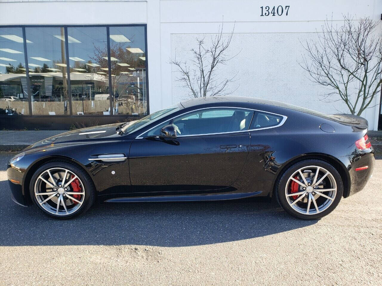 2013 ASTON MARTIN V8 Vantage