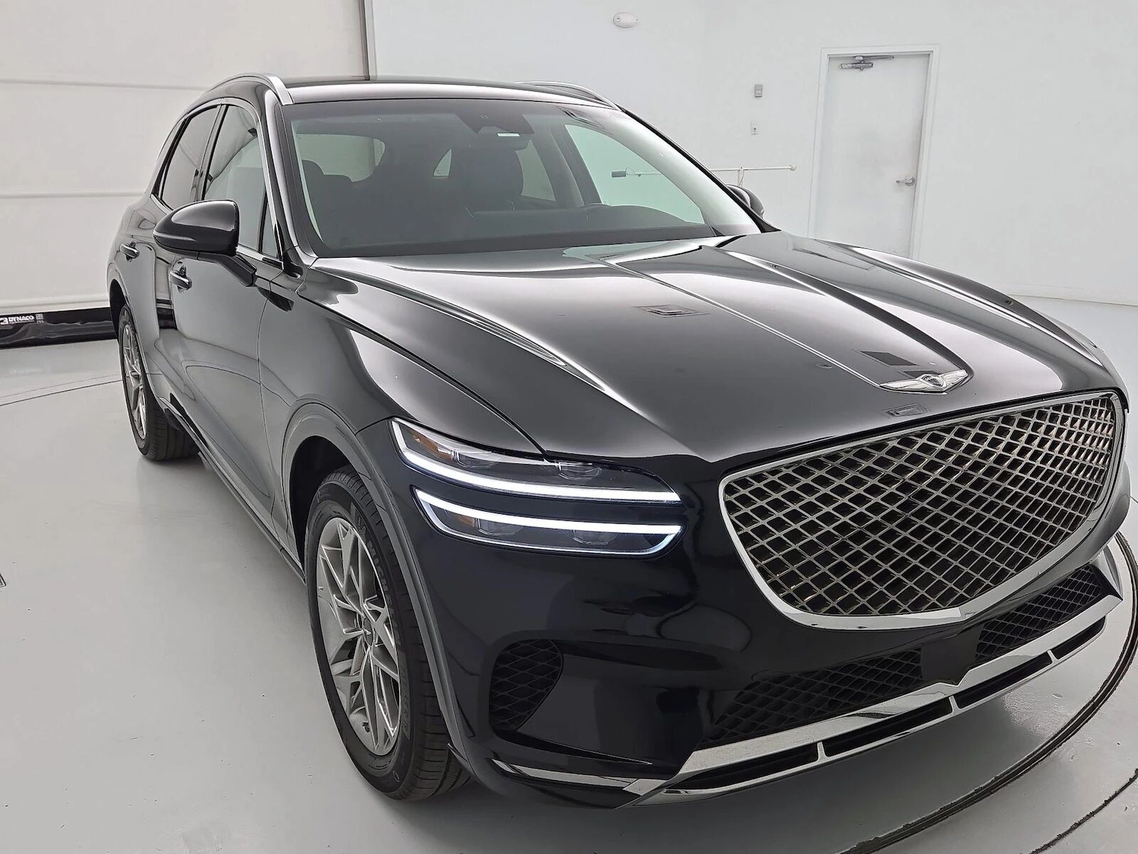 2025 GENESIS GV70