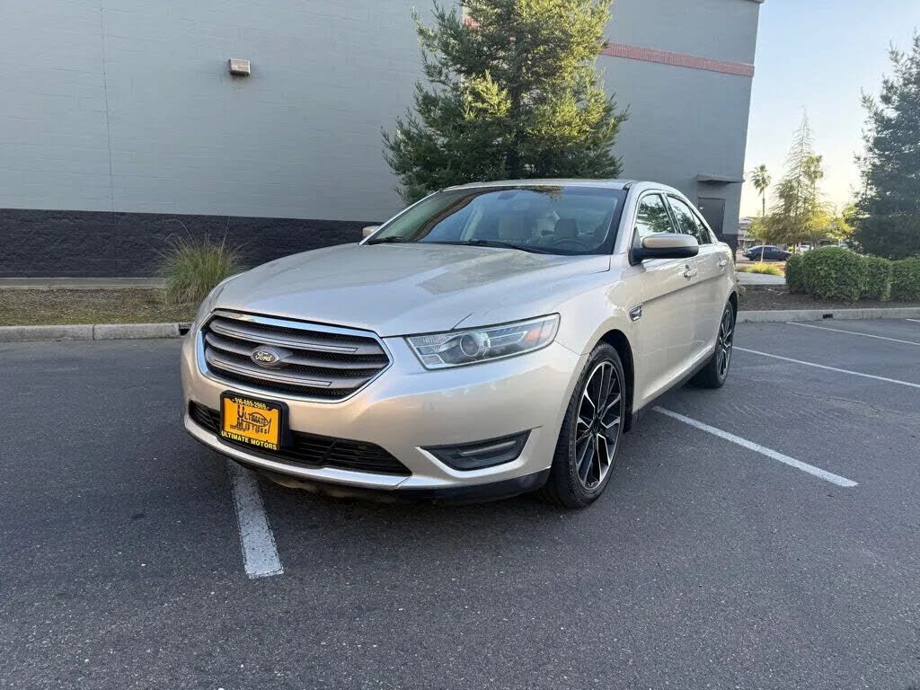 2017 FORD Taurus