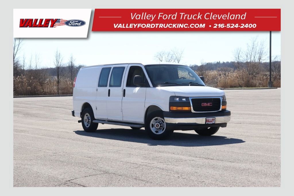 2017 GMC Savana