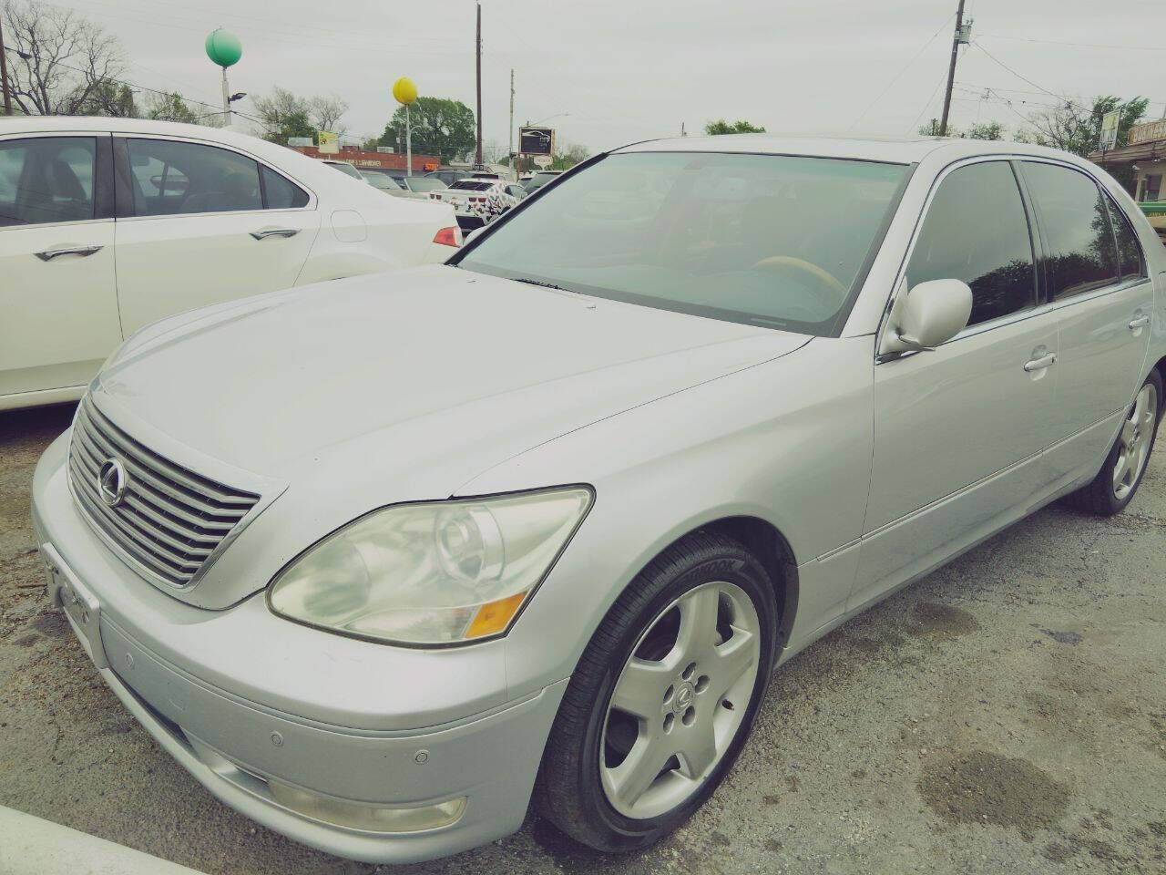 2005 LEXUS LS