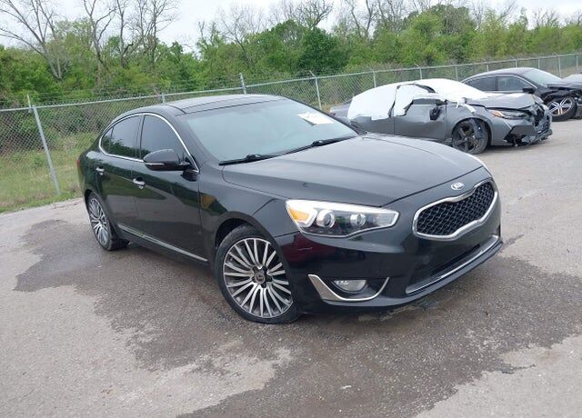 2014 KIA Cadenza