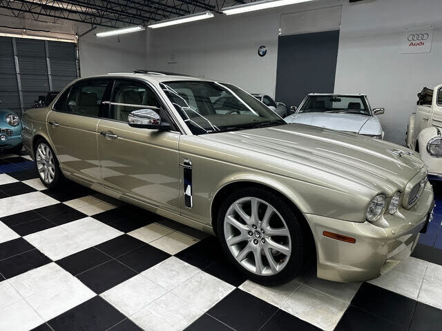 2008 JAGUAR XJ