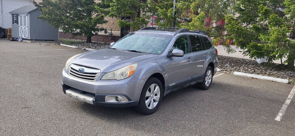 2011 SUBARU Outback
