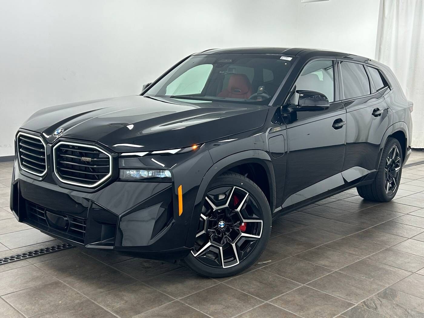 2025 BMW XM