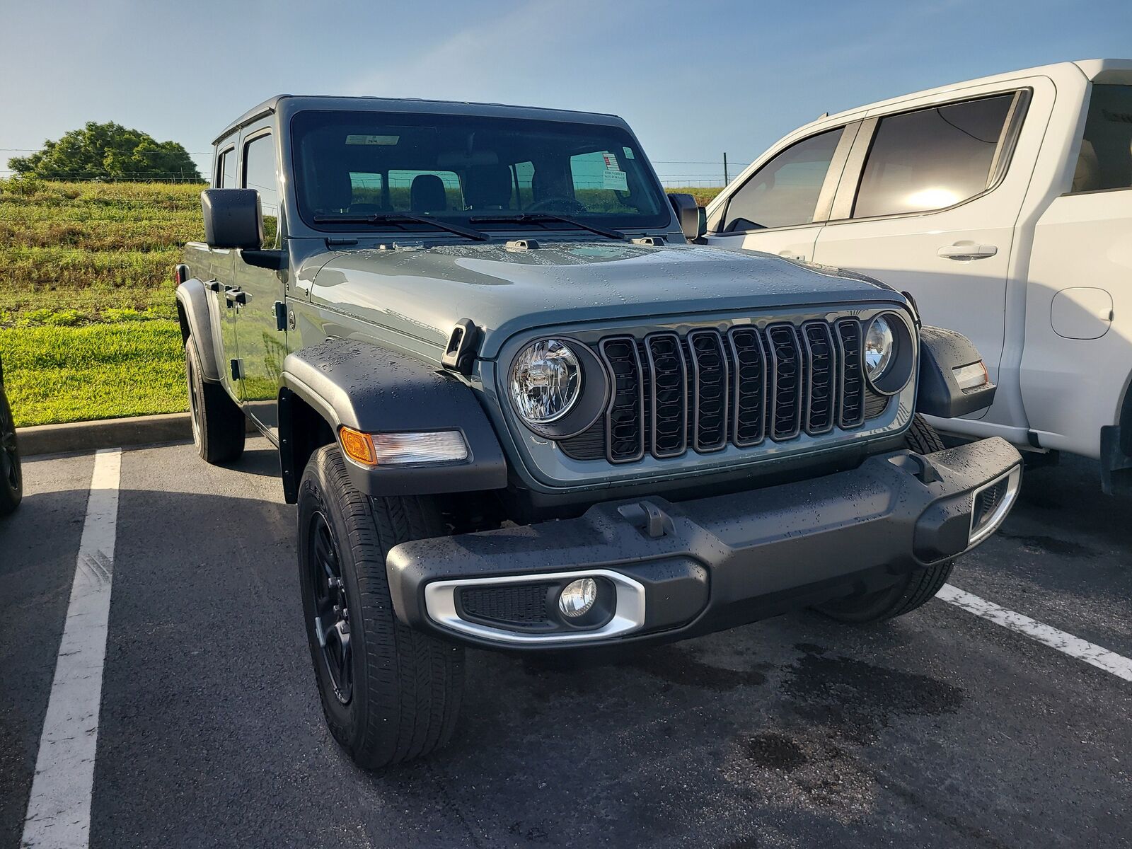 2024 JEEP Gladiator
