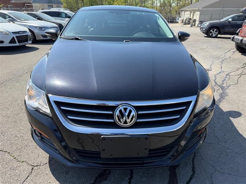 2010 VOLKSWAGEN Passat