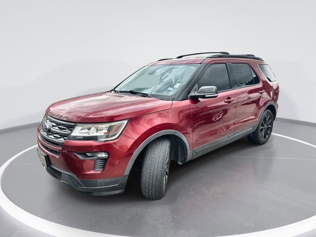 2018 FORD Explorer