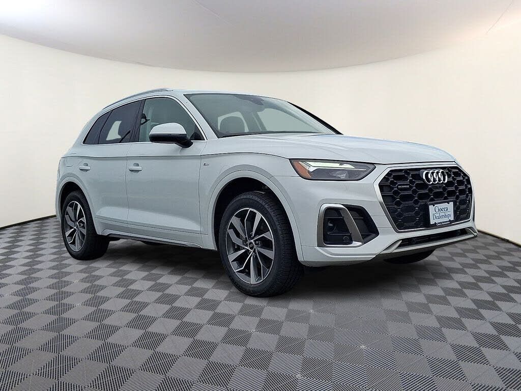 2022 AUDI Q5