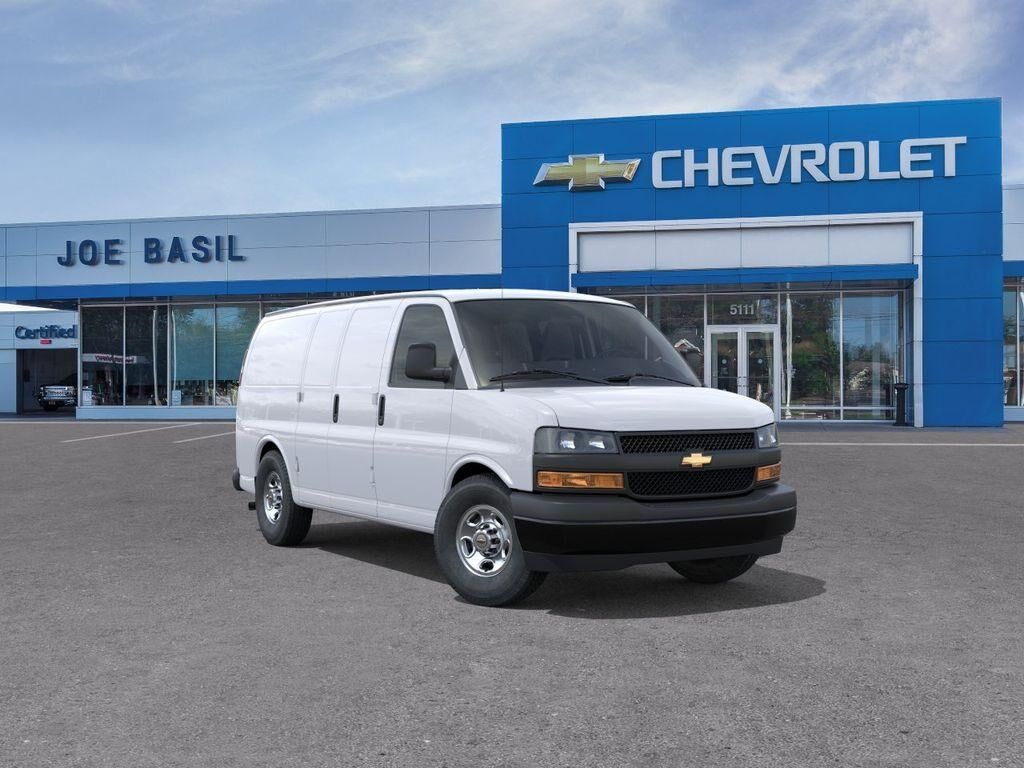 2026 CHEVROLET Express