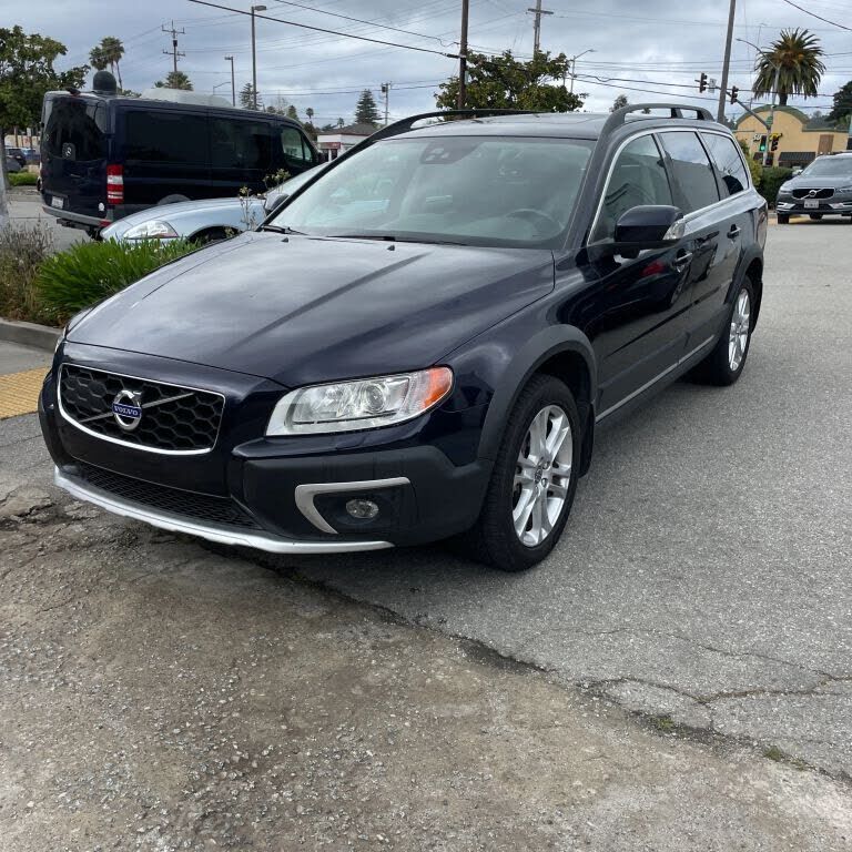 2016 VOLVO XC70
