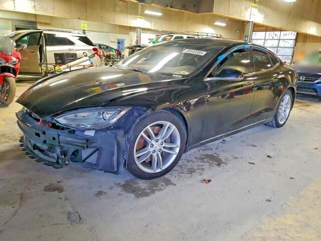 2015 TESLA Model S