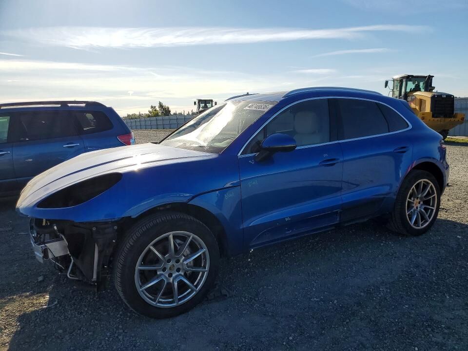 2017 PORSCHE Macan