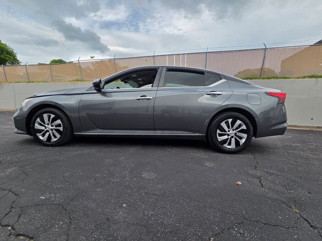2021 NISSAN Altima