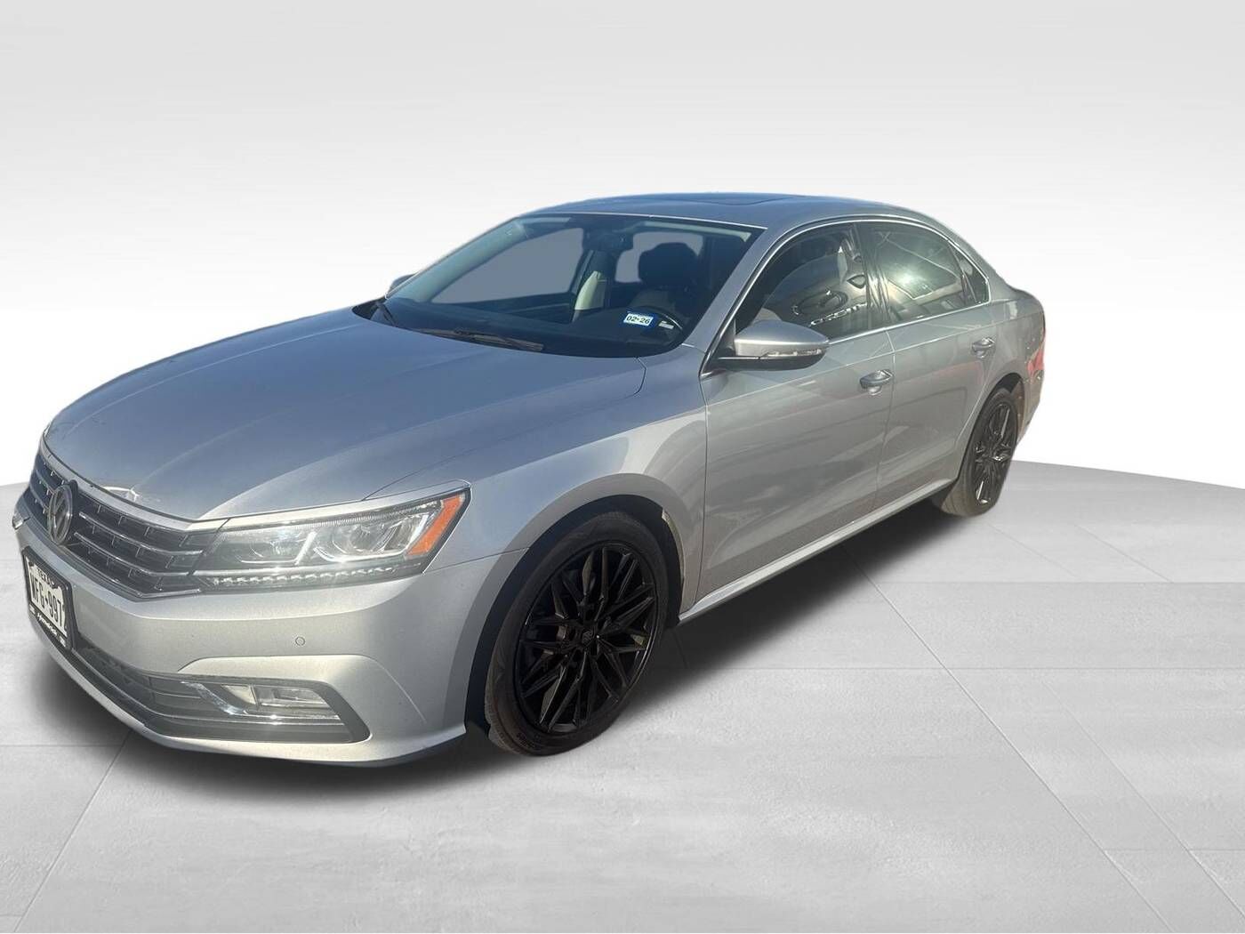 2018 VOLKSWAGEN Passat