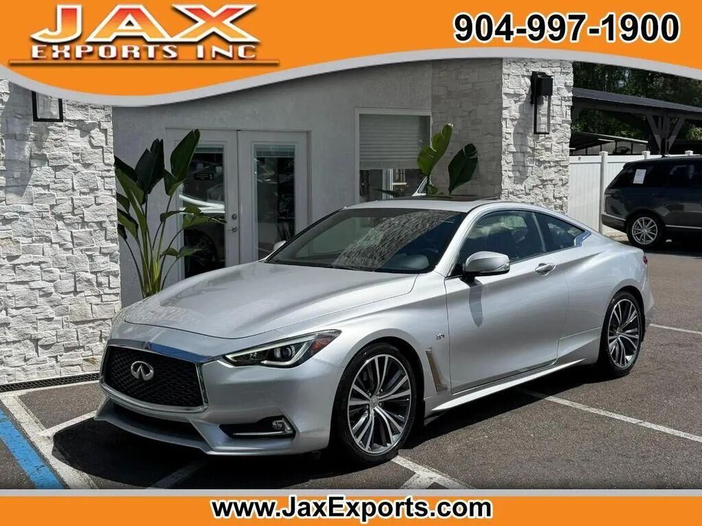 2017 INFINITI Q60