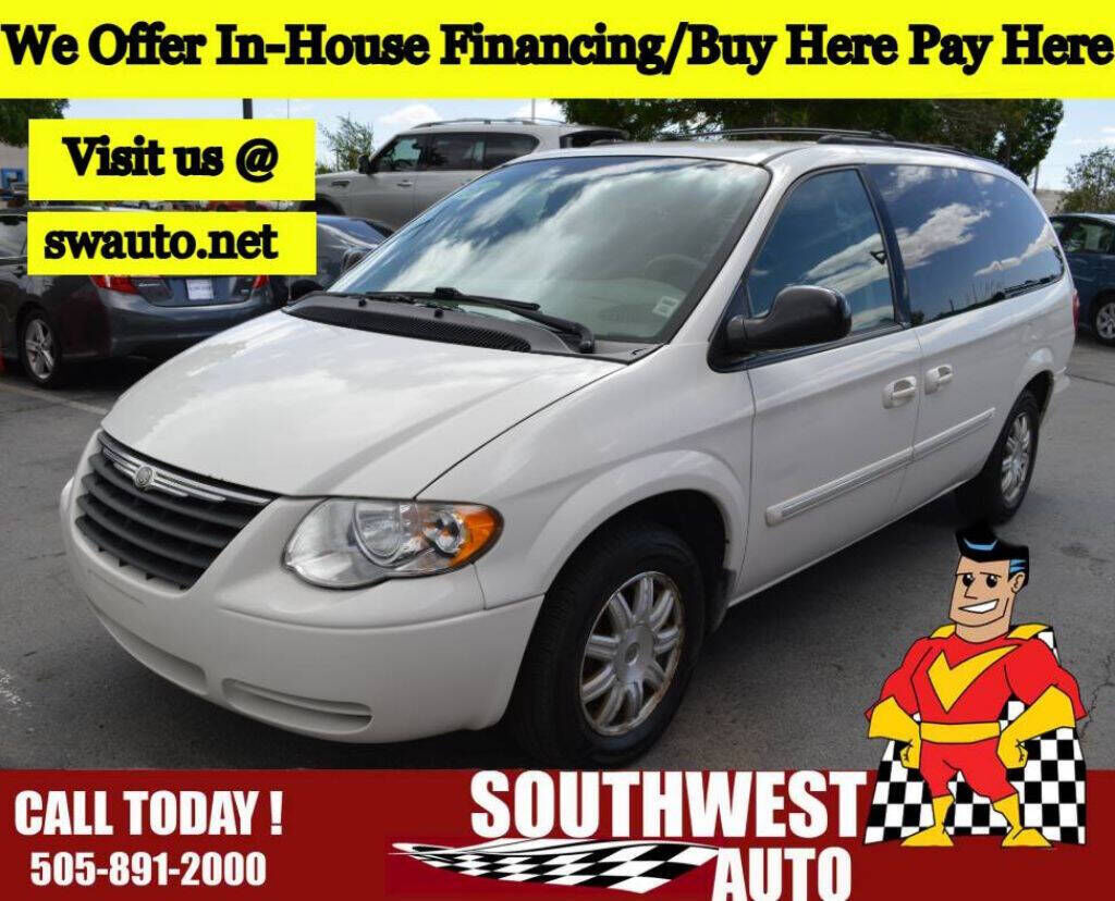 2006 CHRYSLER Town and Country