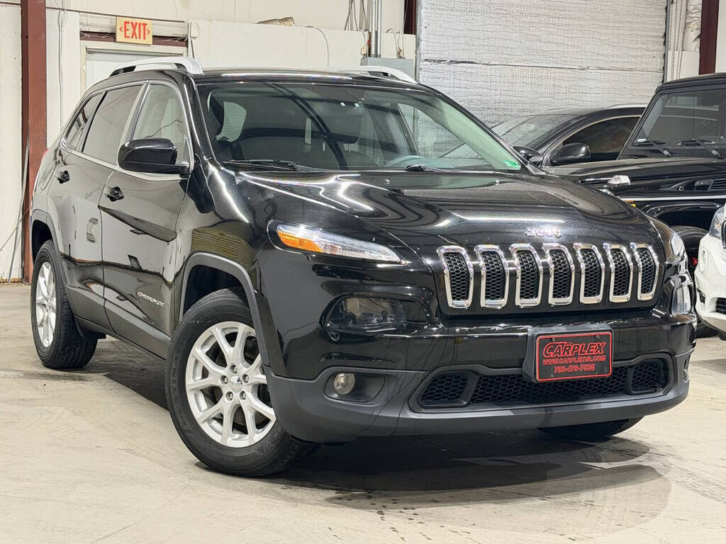 2017 JEEP Cherokee