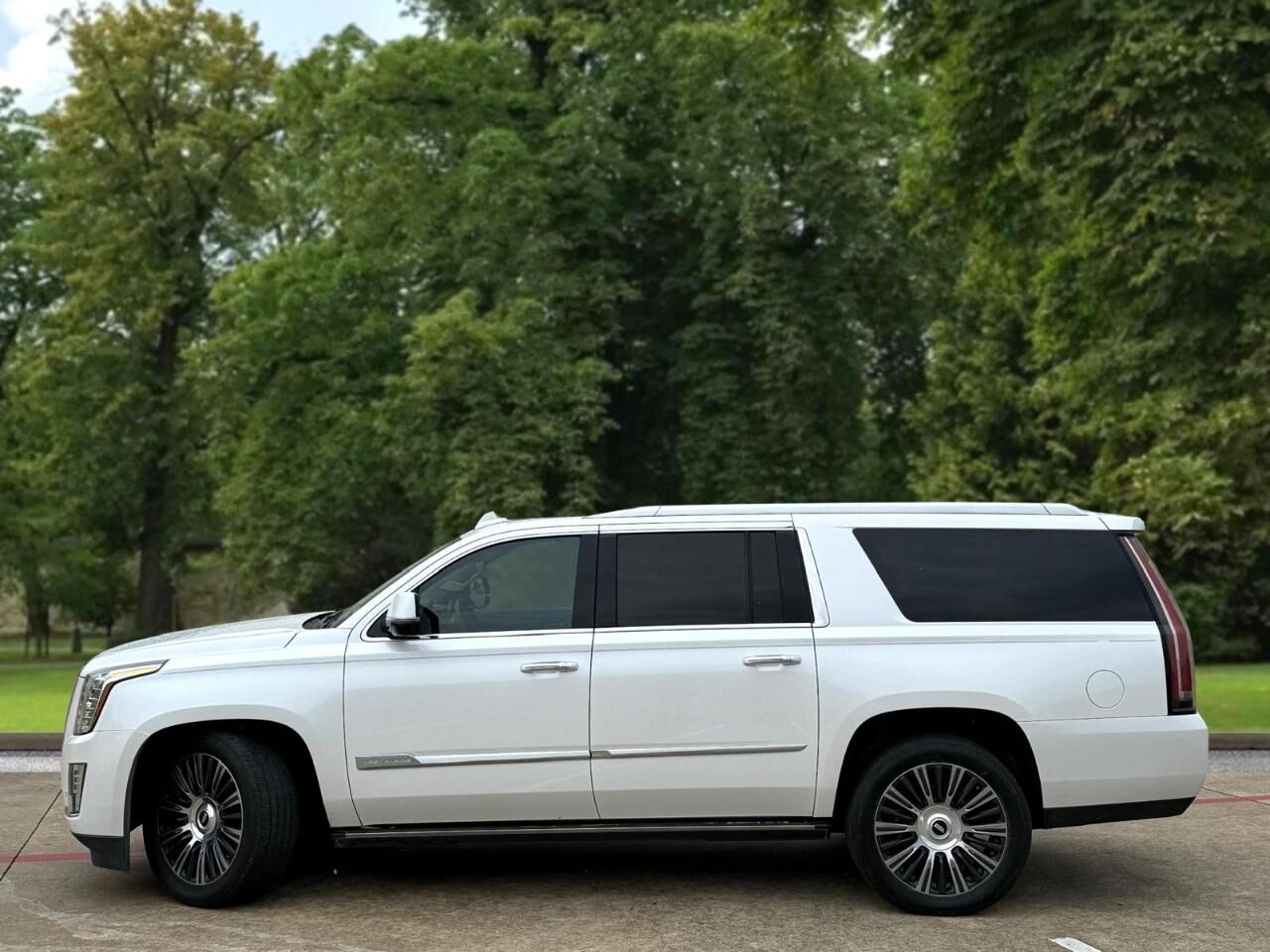 2016 CADILLAC Escalade