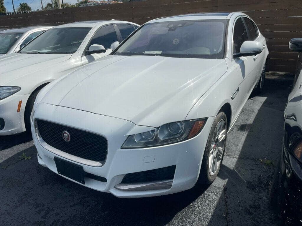 2017 JAGUAR XF