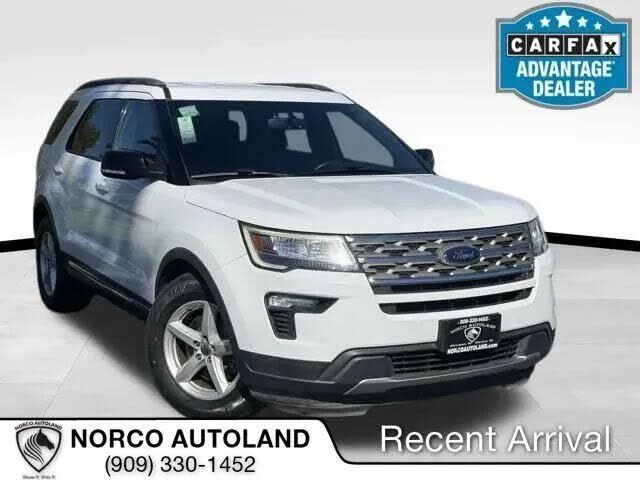 2018 FORD Explorer