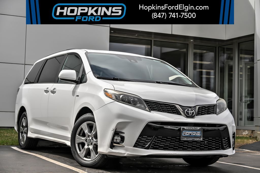 2019 TOYOTA Sienna
