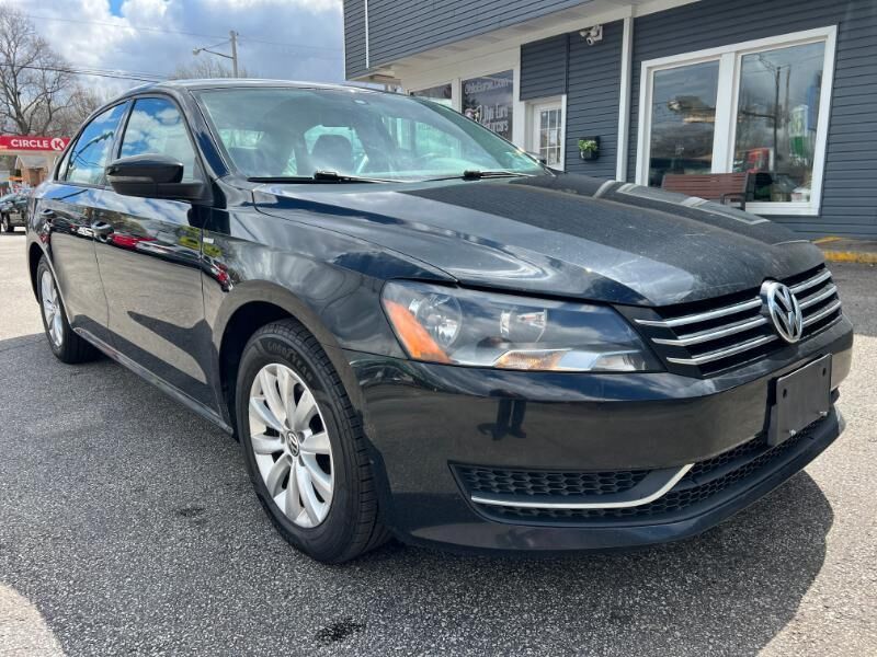 2014 VOLKSWAGEN Passat