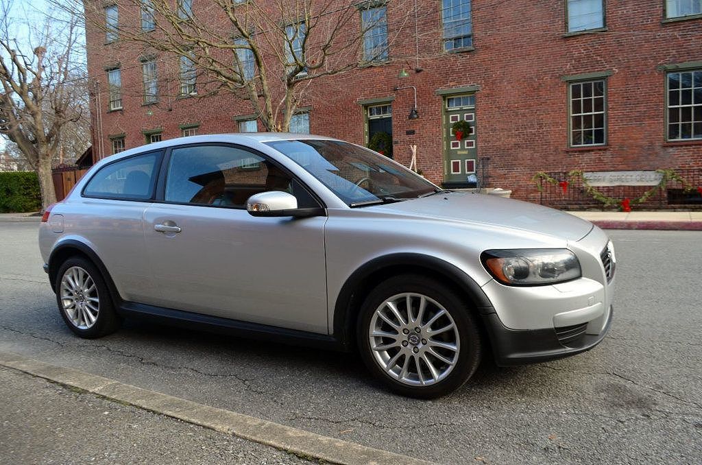 2010 VOLVO C30