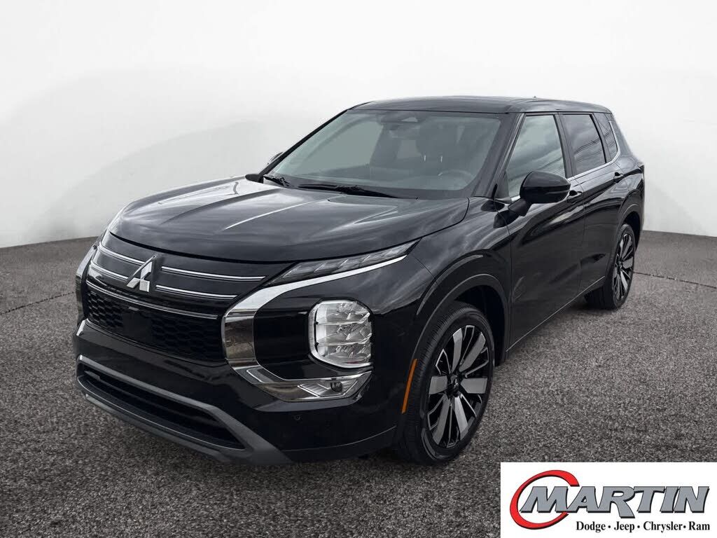 2025 MITSUBISHI Outlander