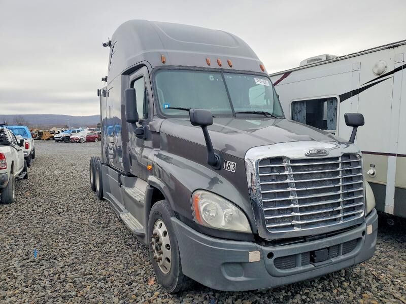 2018 FREIGHTLINER Cascadia
