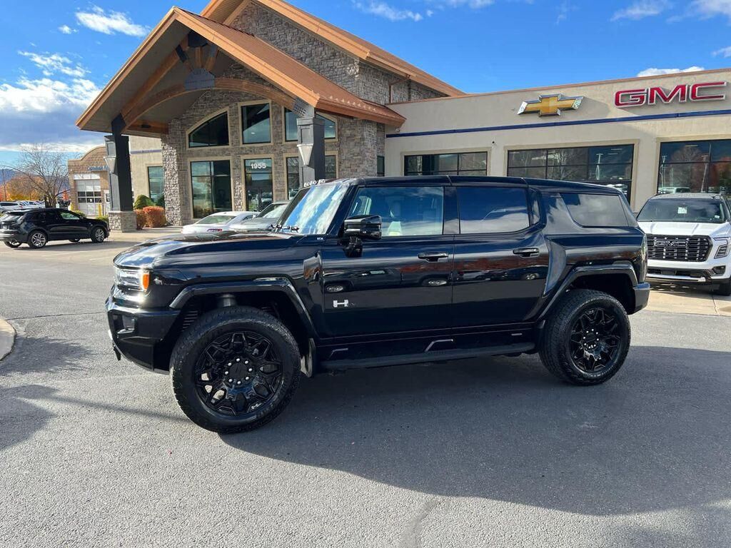 2025 GMC Hummer EV SUV