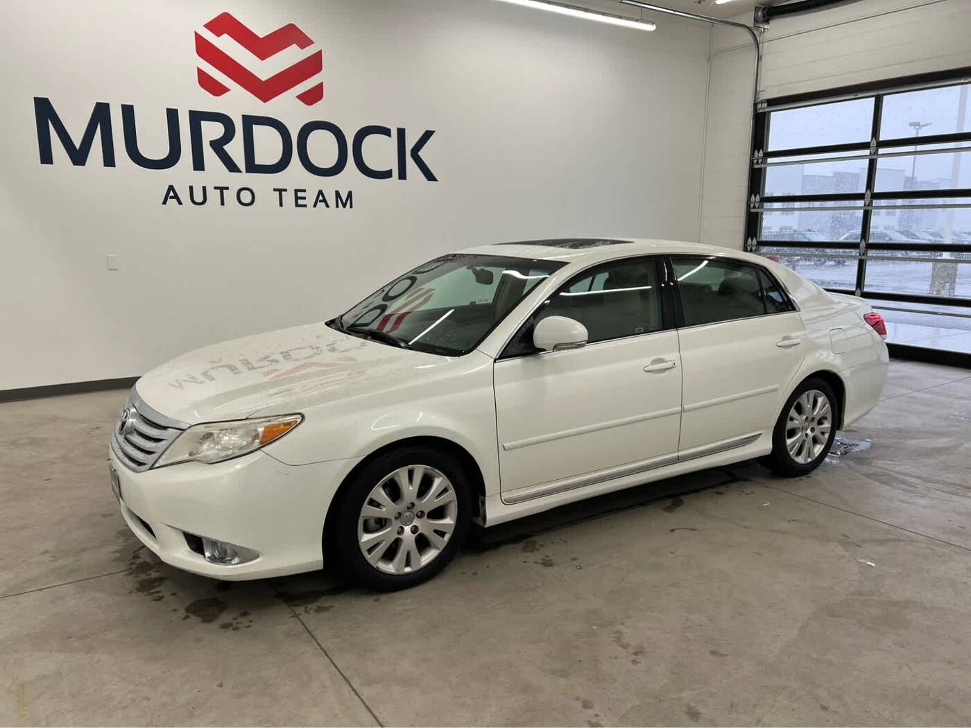 2011 TOYOTA Avalon