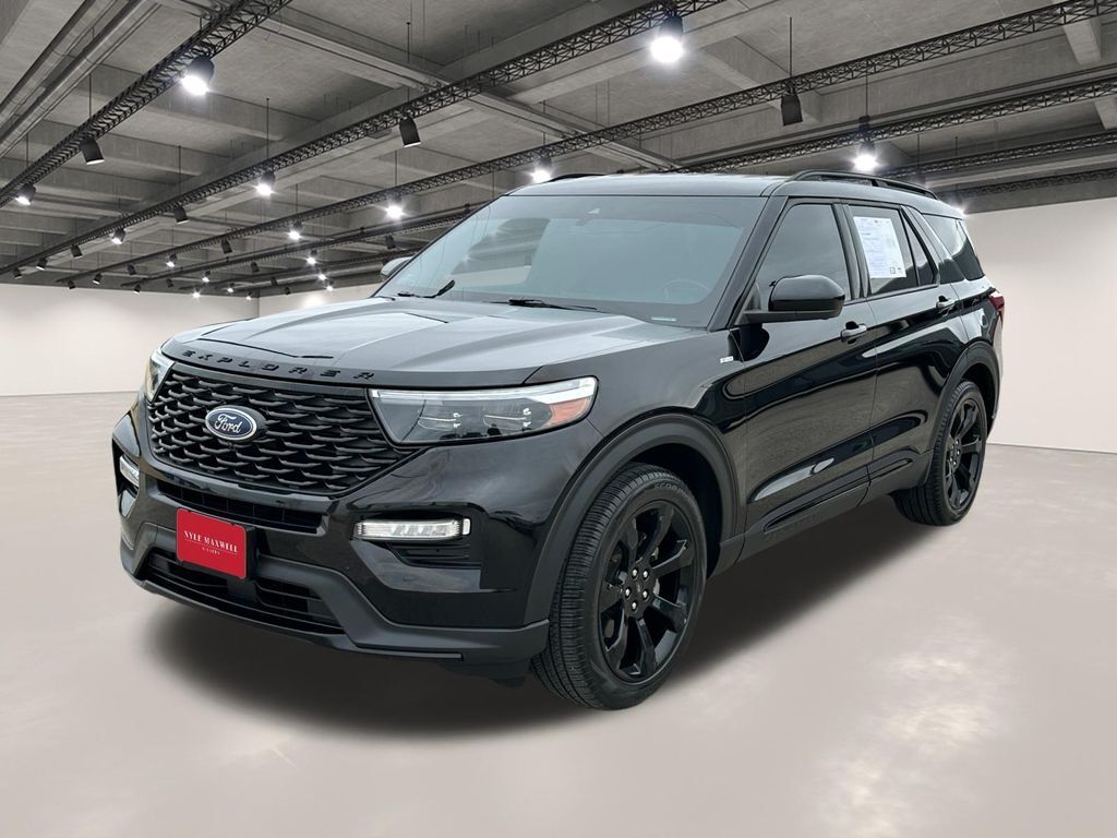2023 FORD Explorer