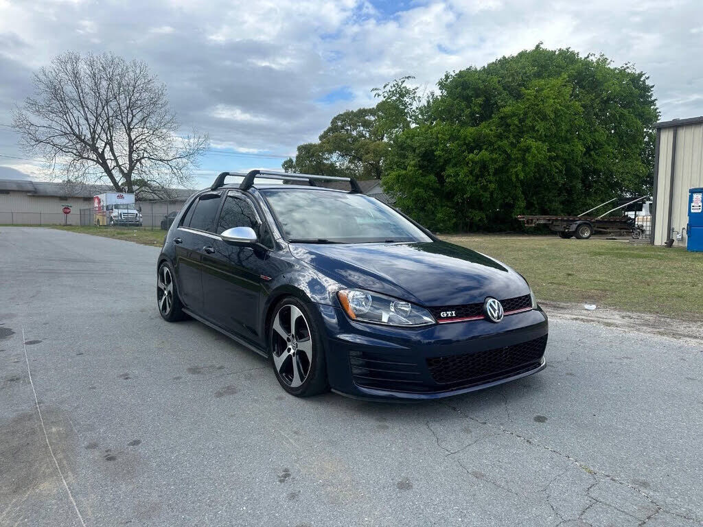 2016 VOLKSWAGEN Golf GTI