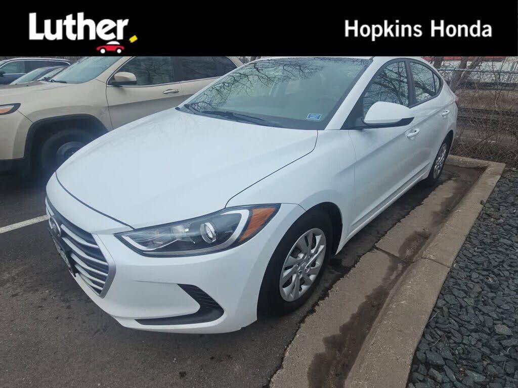 2017 HYUNDAI Elantra