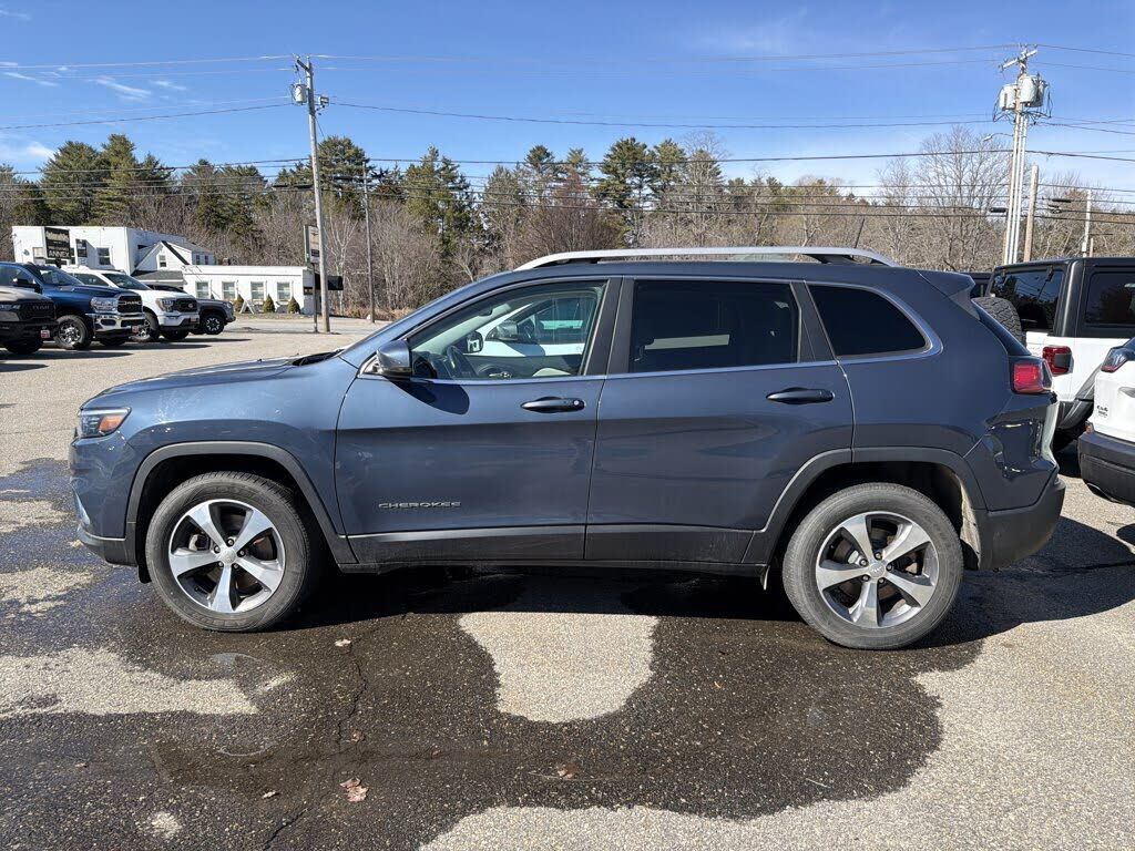 2019 JEEP Cherokee
