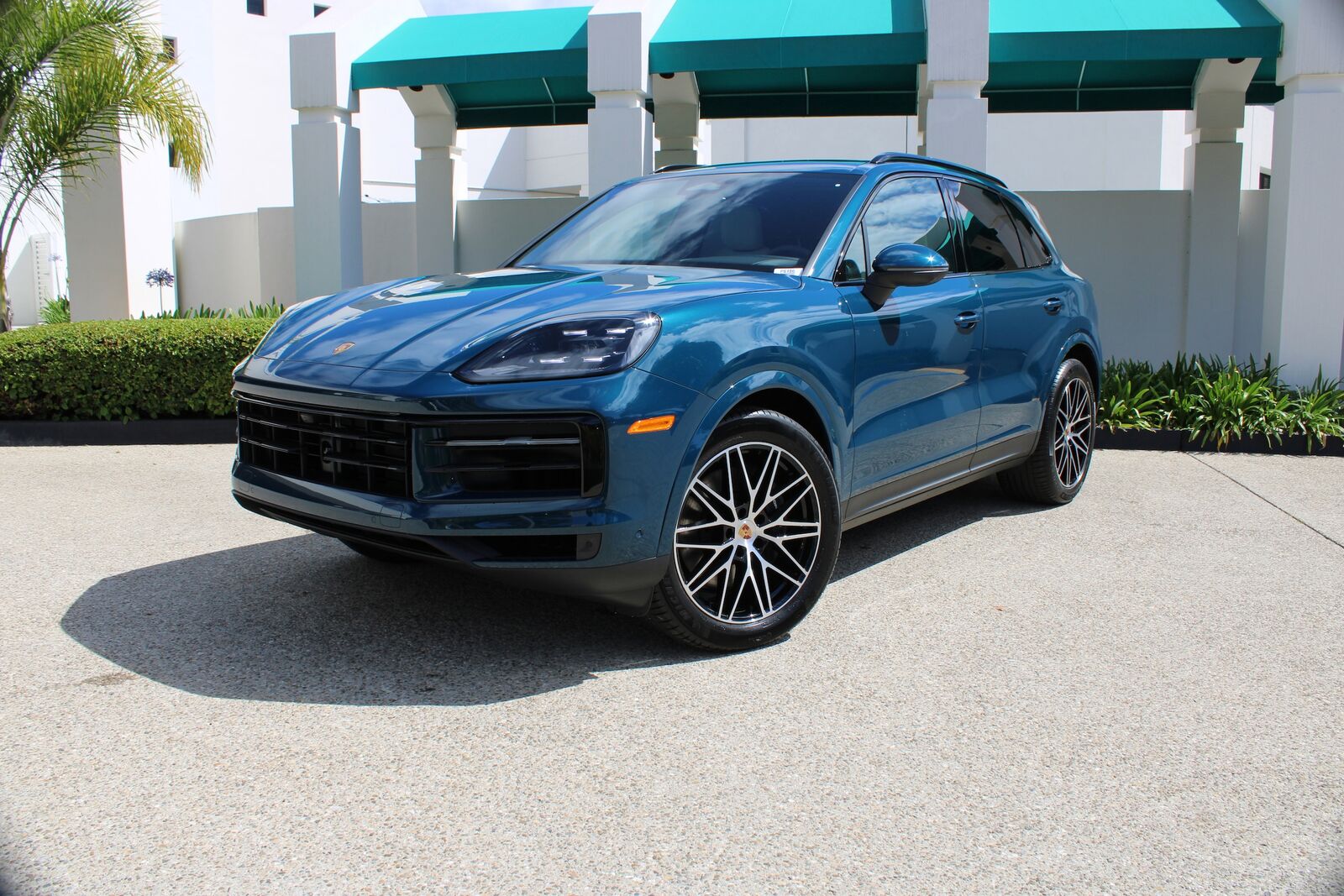 2026 PORSCHE Cayenne