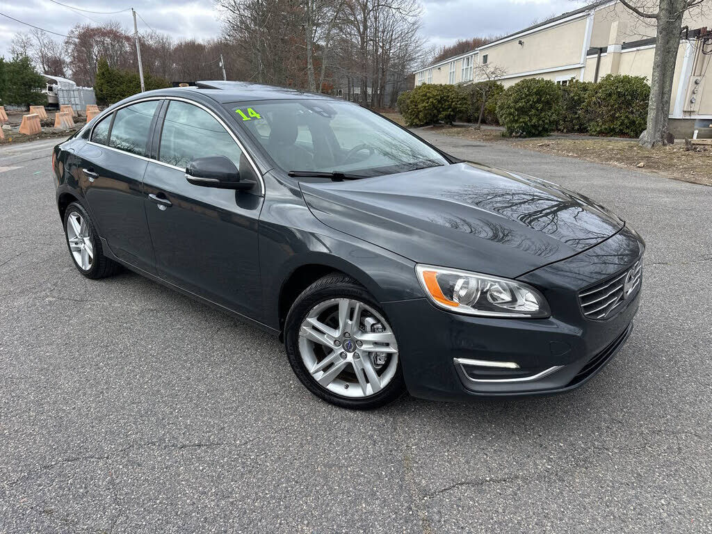 2014 VOLVO S60