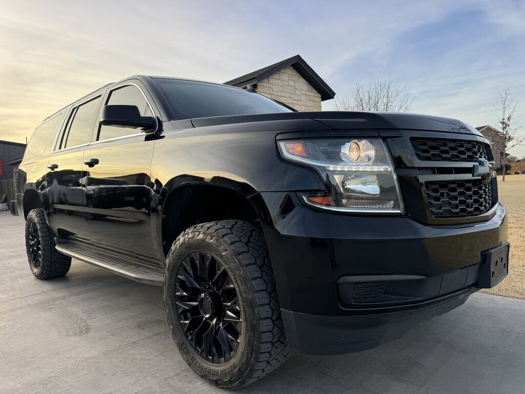 2016 CHEVROLET Suburban