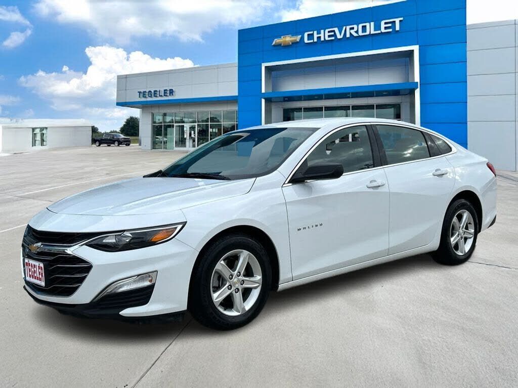 2024 CHEVROLET Malibu